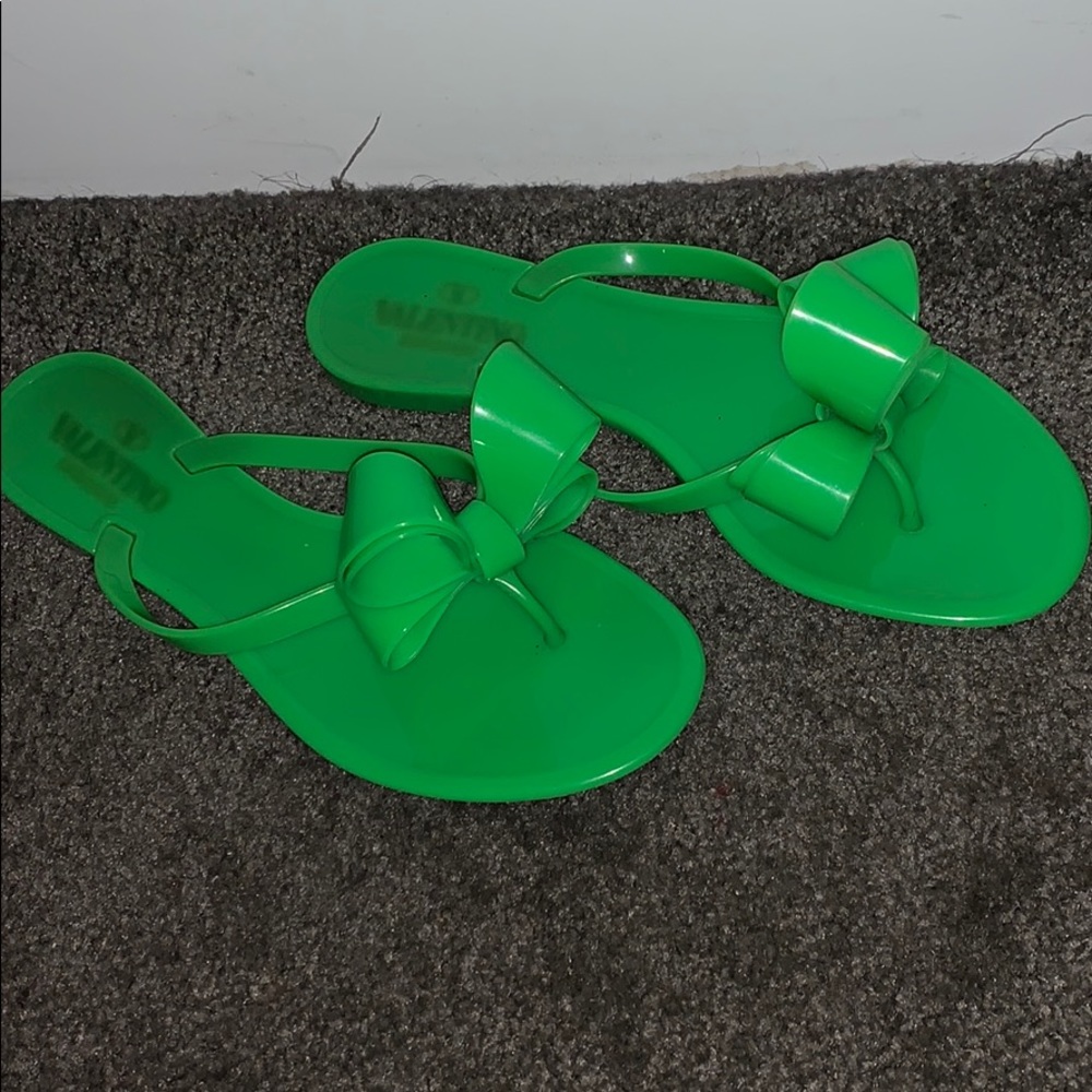 Sandals - Picture 2 of 4